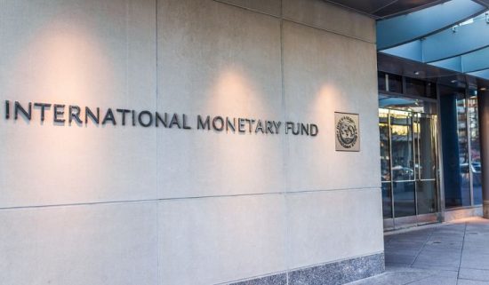 ΔΝΤ: Ζητά έκτακτα μέτρα από την Ευρωζώνη για τον οικονομικό κατήφορο