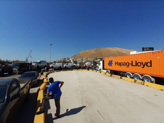 Λιμάνι Πειραιά: Εργαζόμενοι στη Ζώνη απέκλεισαν τον Σταθμό Εμπορευματοκιβωτίων