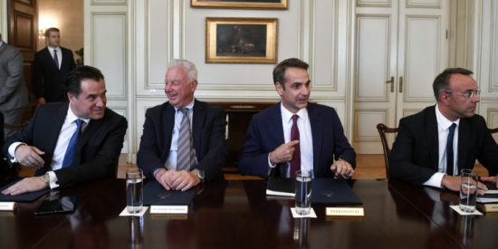 Νέος εκλογικό νόμος: Μπόνους 45 εδρών στο πρώτο κόμμα