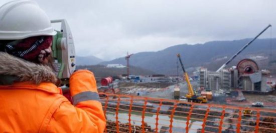 Χατζηδάκης: «Μεταλλευτική δραστηριότητα με σεβασμό στο περιβάλλον»