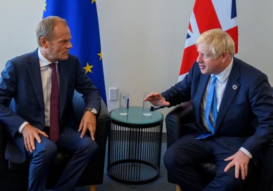 Τουσκ: Είπα στον Τζόνσον ότι θα προτείνω στους ηγέτες παράταση