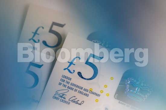 Η HSBC λέει ότι η στερλίνα μπορεί να εκτοξευτεί – Ή να καταρρεύσει