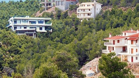 Μπλόκο στις μεταβιβάσεις ακινήτων – Τι απαντά το ΥΠΕΝ