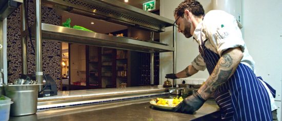 Ο κρεοπώλης που κάνει τα φυτά να έχουν γεύση κρέατος