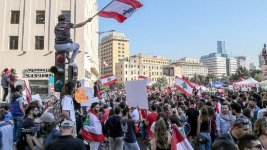 Λίβανος: Κλειστές οι τράπεζες υπό τον φόβο εισβολής των καταθετών