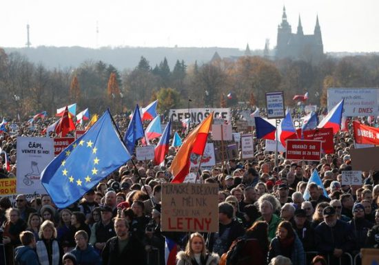 Την παραίτηση Μπάμπις ζητούν και πάλι οι Τσέχοι