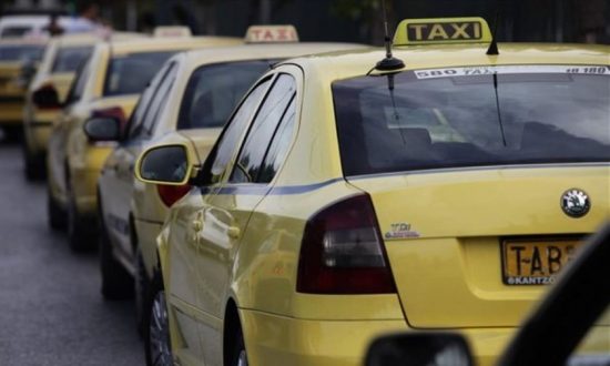 «Πράσινα» ταξί: Πότε ανοίγει η πλατφόρμα – Πού θα φτάσουν οι ενισχύσεις