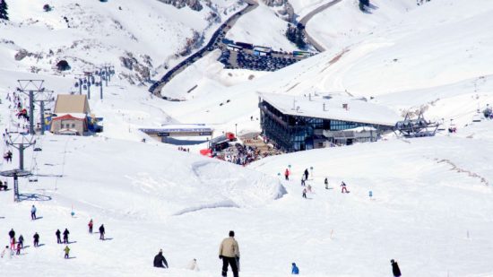Κορωνοϊός: Κλείνουν τα χιονοδρομικά σε Παρνασσό και Καϊμακτσαλάν
