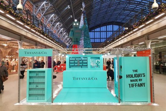 Tiffany: Πώς και πόσο οι Κινέζοι καταναλωτές ανεβάζουν τις πωλήσεις