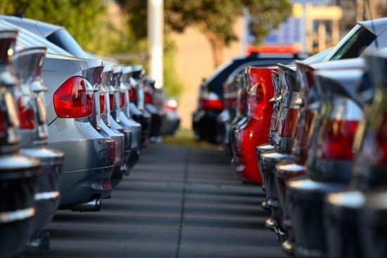 Ποιους αφορά ο νέος φόρος έως και 20.000 ευρώ σε αυτοκίνητα