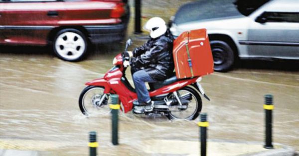 Υπ. Εργασίας: Αυτά είναι τα νέα δικαιώματα που έχουν οι εργαζόμενοι στα delivery