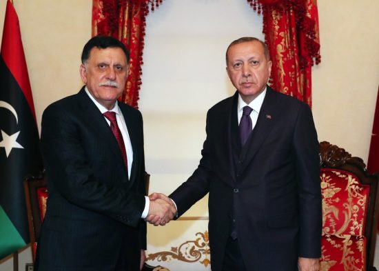 Προκλητική απάντηση Σάρατζ: Να πάτε στα διεθνή δικαστήρια