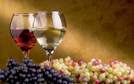 Γαλλία: Η φετινή συγκομιδή στα σταφύλια έπεσε στα ιστορικά χαμηλά επίπεδα του 2021