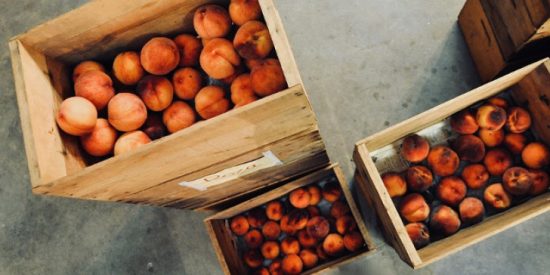 Εισοδηματική στήριξη λόγω χαμηλών τιμών ζητούν οι ροδακινοπαραγωγοί