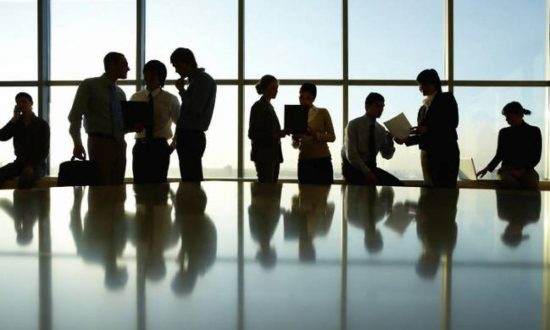 ΥΠΟΙΚ: «Τέλος» το τέλος επιτηδεύματος από φέτος για όσους κάνουν προσλήψεις