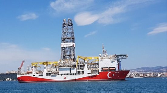 Η Τουρκία αγοράζει νέο γεωτρύπανο και ετοιμάζει… εθνική παραγωγή!