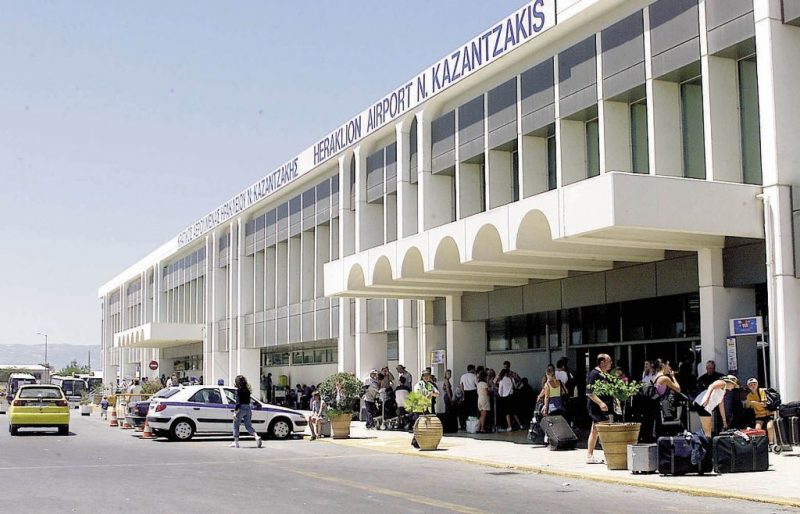 Τουρισμός: «Πρεμιέρα» με την πρώτη πτήση από το εξωτερικό στο αεροδρόμιο Ηρακλείου