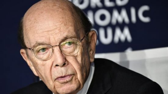 Γουίλμπουρ Ρος: Παραμένει στο τραπέζι η επιβολή δασμών στην ΕΕ