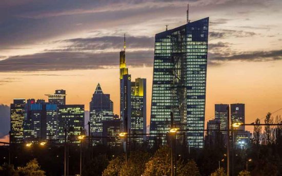 ΕΚΤ: Έξι από 109 τράπεζες δεν ικανοποιούν τις κεφαλαιακές προϋποθέσεις