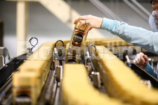 Nestlé: Ο κορωνοϊός είναι η αφορμή, όχι η αιτία της πτώσης των πωλήσεων