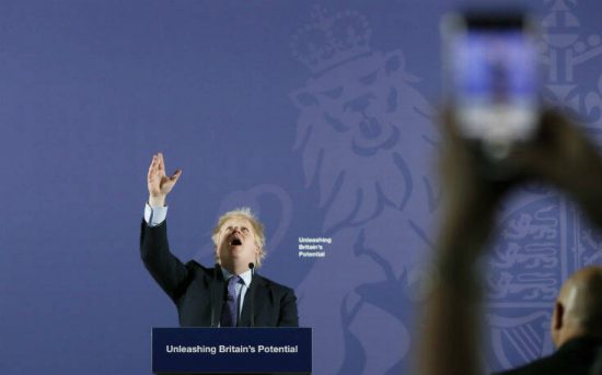 Βρετανία: Προωθεί την απαγόρευση βενζινοκίνητων και πετρελαιοκίνητων οχημάτων