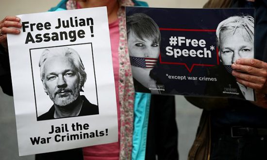 Tζούλιαν Ασάνζ: Υπέστη εγκεφαλικό επεισόδιο στη φυλακή