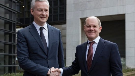 Η Ευρωζώνη συμφωνεί στην αναγκαιότητα της δημοσιονομικής τόνωσης – Συναινεί η Γερμανία