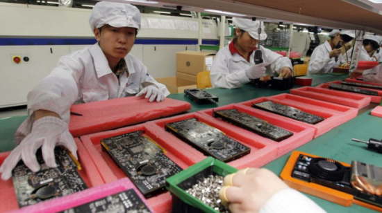 Κορωνοϊός: Η Κίνα απαγορεύει στα εργοστάσια της Apple να ξαναλειτουργήσουν τη Δευτέρα
