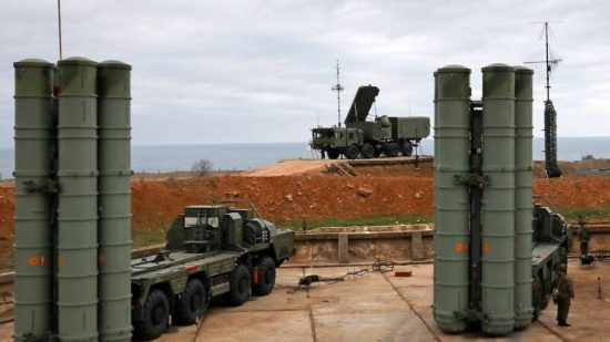 S-400: Οι ΗΠΑ «ποντάρουν» στην κόντρα Ρωσίας-Τουρκίας για τη Συρία