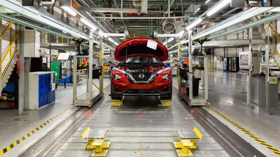 Nissan: «Σβήνει μηχανές» στη Βρετανία η αυτοκινητοβιομηχανία