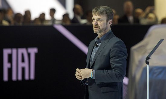 Fiat Chrysler: «Θυσία» οι μισθοί λόγω κορωνοϊού