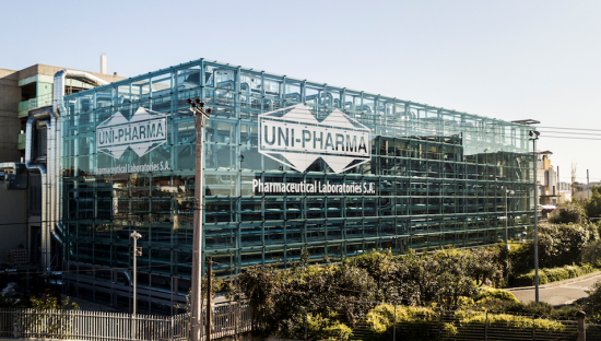 Uni-pharma: Ξεκίνησε την παραγωγή χλωροκίνης – Θα διατεθεί δωρέαν στο κράτος