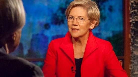 Αποσύρεται και η Ελίζαμπεθ Γουόρεν από την κούρσα για το χρίσμα των Δημοκρατικών