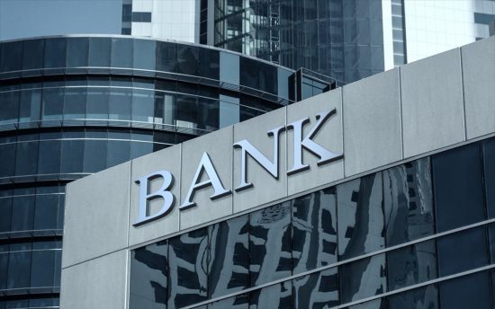 Πράσινο φως για κρατική στήριξη τραπεζών, με αναστολή των κανόνων περί bail-in