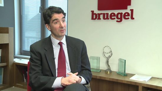 Bruegel: Τα μυστικά της συμφωνίας των €750 δισ. – Τι λέει ο Ζολτ Ντάρβας στο newmoney για το «ελληνικό μερίδιο»