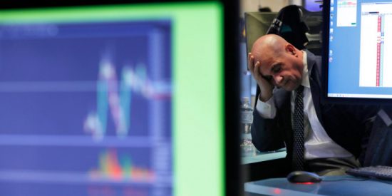 Η «εξαέρωση» των $6 τρισ. σε 6 διαγράμματα