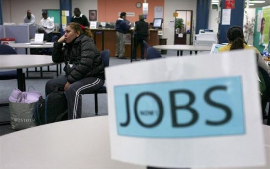 ΗΠΑ: Σε ιστορικό χαμηλό οι νέες αιτήσεις για επιδόματα ανεργίας