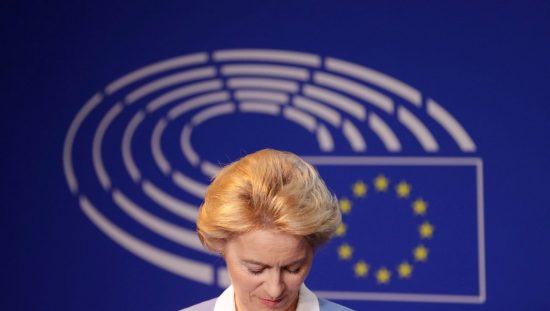 DW: 100 δις κατά της ανεργίας αντί για ευρωομόλογο;