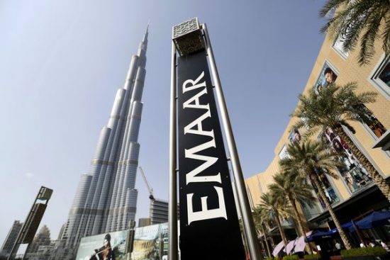 Η μεγαλύτερη κατασκευαστική του Ντουμπάϊ κόβει μισθούς στο μισό