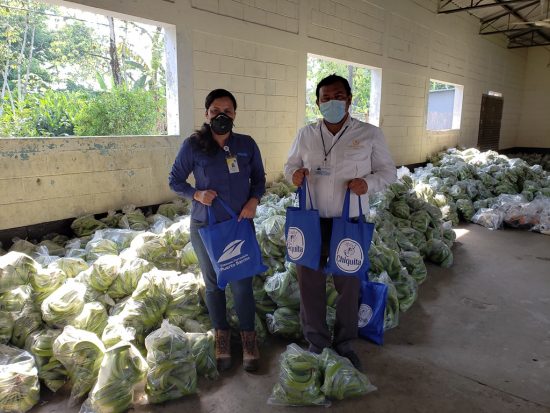 Chiquita: Δωρίζει πάνω από 1,5 εκατ. μπανάνες και προμήθειες