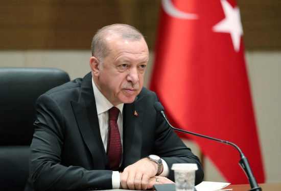 Αιμορραγία δολαρίων για τον Ερντογάν: Καταρρέουν οι εξαγωγές – τριπλασιάστηκε το εμπορικό έλλειμμα τον Μάρτιο