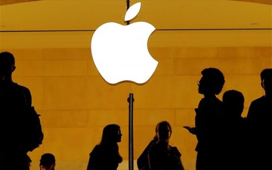 Apple: Πώς «επεμβαίνει» στις εφαρμογές – διαβατήρια για τα εμβόλια κατά του κορωνοϊού