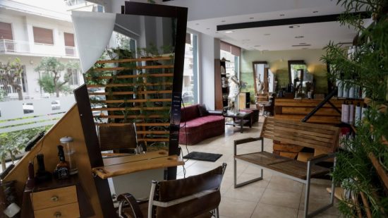 Μη εμβολιασμένοι: Τι αλλάζει από το Σάββατο 6 Νοεμβρίου στα κομμωτήρια