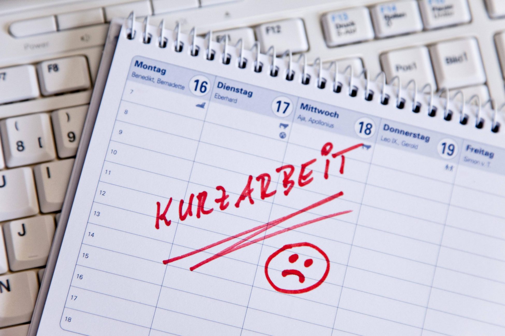 Το «όπλο» της Γερμανίας για να γλυτώσει από μαζικές απολύσεις – Πώς λειτουργεί