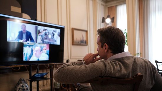 Τηλεδιάσκεψη Μητσοτάκη – Σταϊκούρα ενόψει του Eurogroup