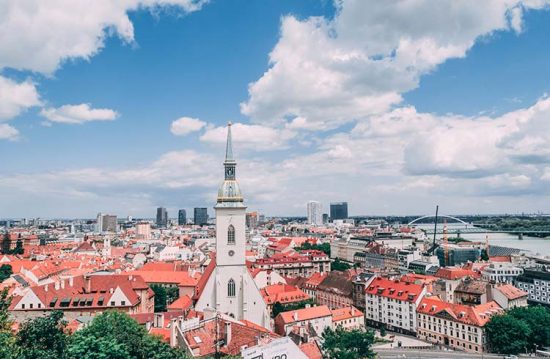 Η χώρα με τους λιγότερους θανάτους στην Ευρώπη αποκαλύπτει το «κλειδί» της επιτυχίας