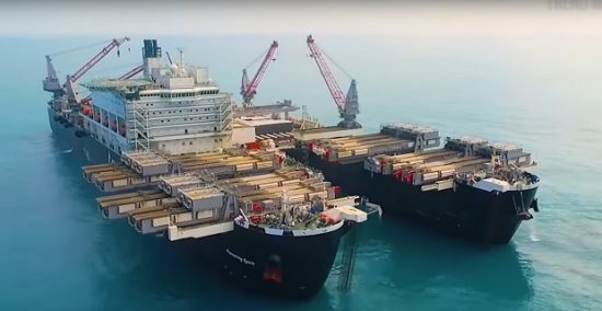 Εγκλωβισμένοι 50.000 Ρώσοι και Ουκρανοί ναυτικοί σε λιμάνια ή πάνω σε πλοία