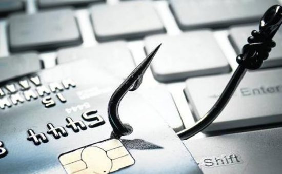 Αυξάνονται κατακόρυφα οι καταγγελίες για απάτες και προβλήματα στις διαδικτυακές αγορές