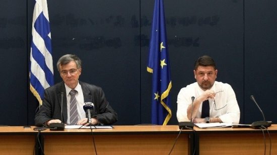 Κορωνοϊός: 130 θάνατοι στη χώρα μας – 2.490 συνολικά κρούσματα