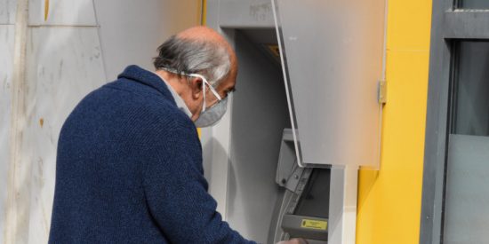 Συντάξεις Μαρτίου: Οι ημερομηνίες πληρωμής για όλα τα Ταμεία